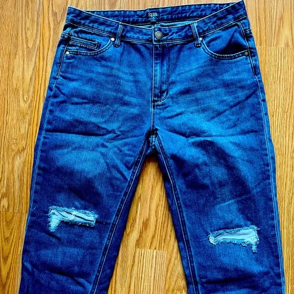 Reba Women’s Jeans Size 6 Blue in Color - Picture 4 of 7